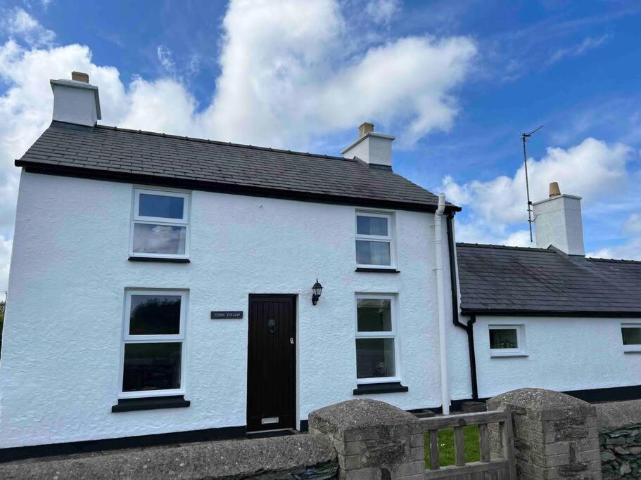 Gors Eilian Villa Amlwch Buitenkant foto